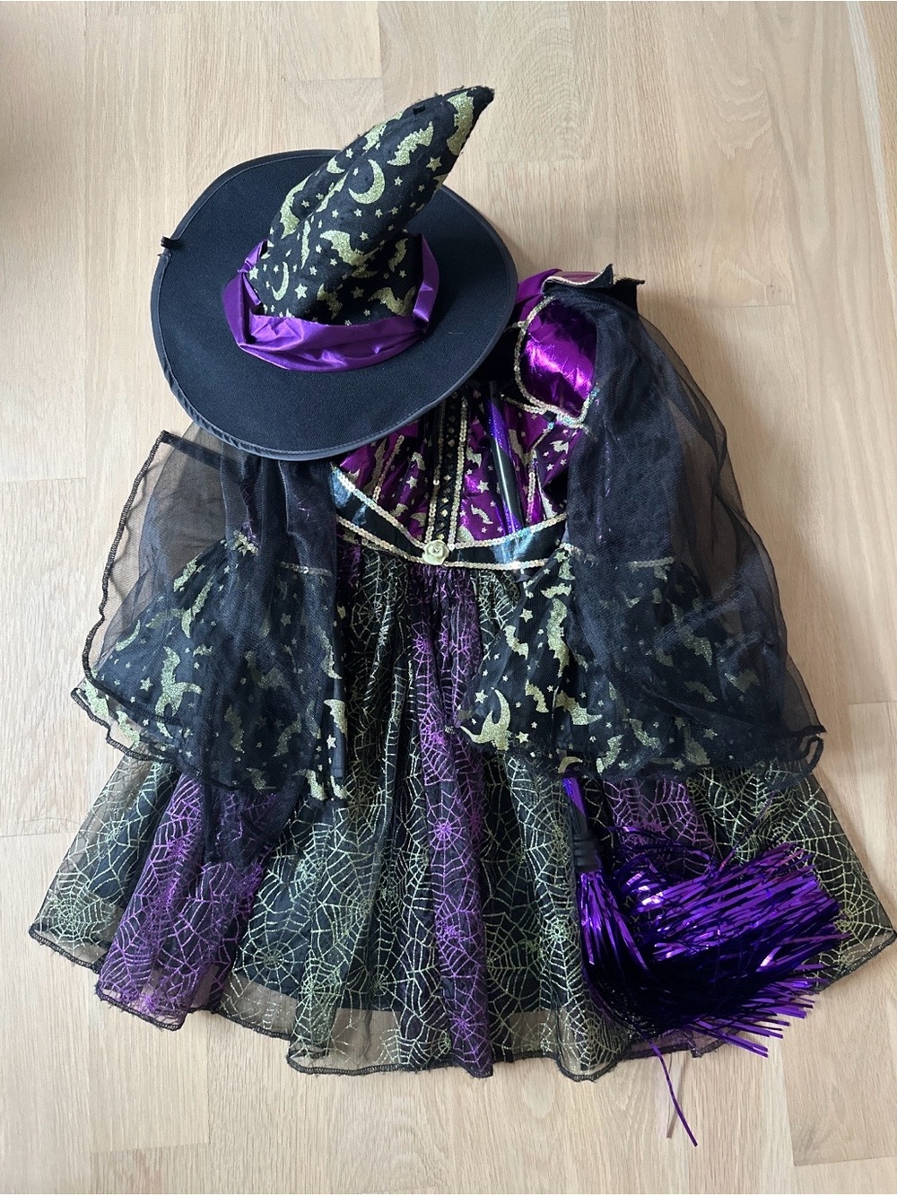 Kids Witch Costume with Hat and Broom